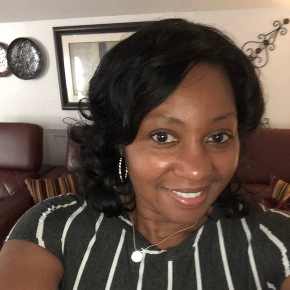 Meet your Posher, Barbie - Picture 1 of 1